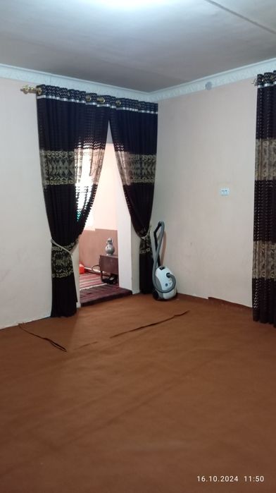 3 sotikli hovli sotiladi Buxoro viloyati Romitan tumanida