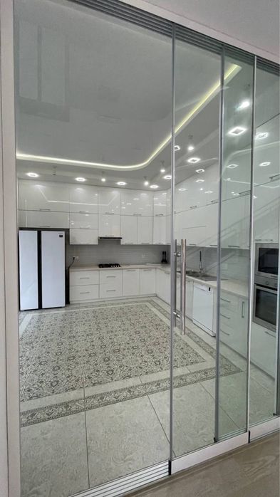 Arenda Hitech pod office