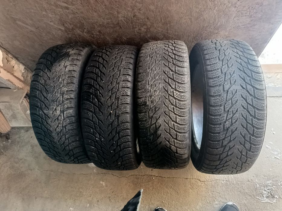 Продам зимние шины