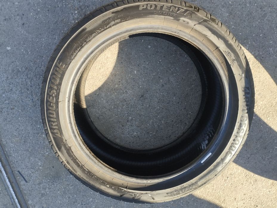 2 buc 255 40 18 .99y Bridgestone vara, dot 2025