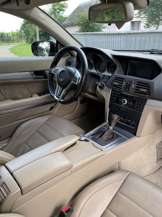 Mercedes-Benz e250 Coupe