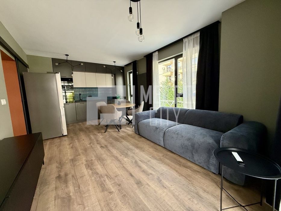 Продава се Тристаен апартамент в София, Малинова долина - 97 кв.м за 3299 €/кв.м - Снимка #1