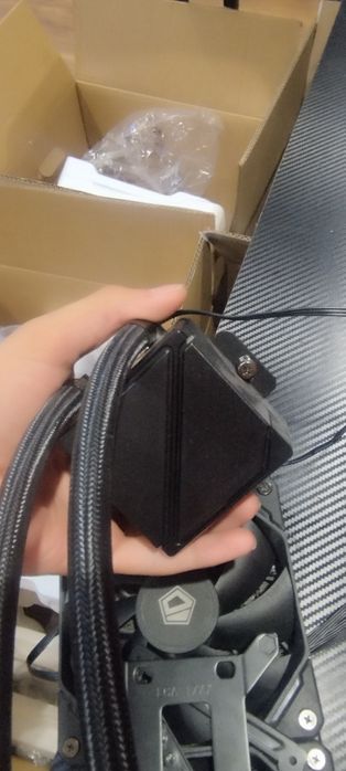 Продам водяной охлаждение id-cooling