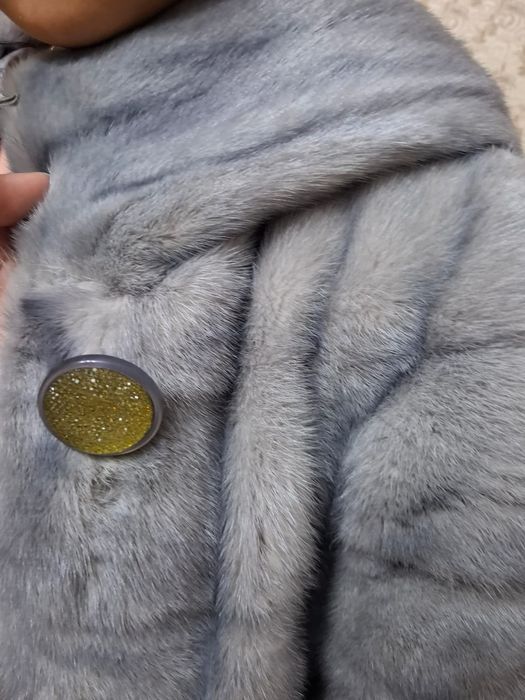 Продам норковую шубу 44-46р