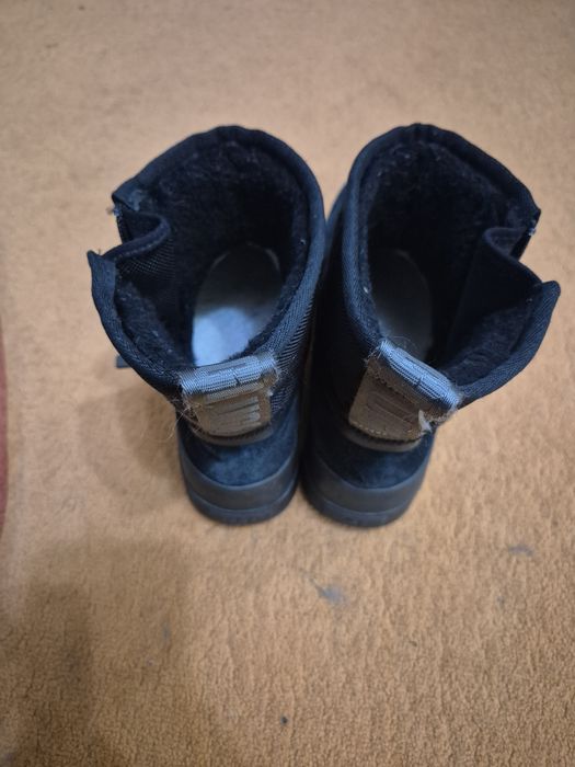 UGG originale purtate foarte putin