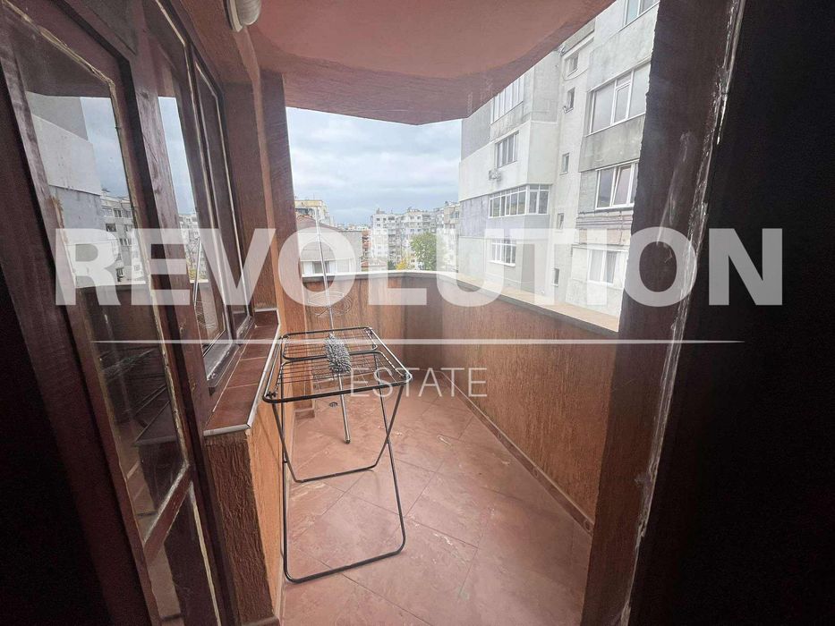 Двустаен апартамент в района на Цветен квартал!