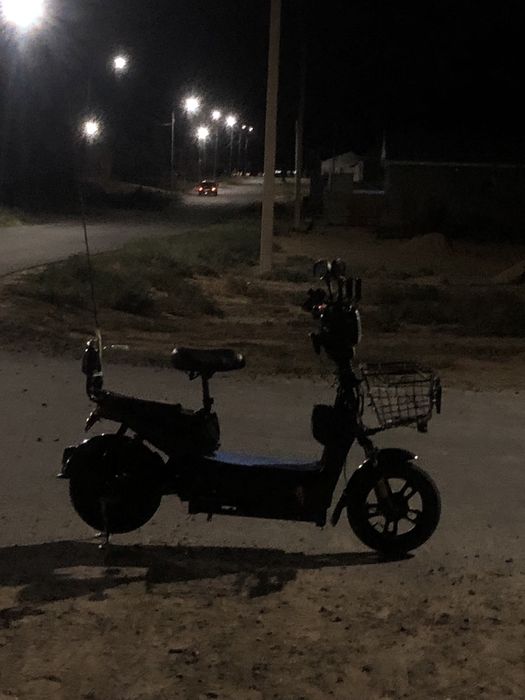 Скутер 100.000