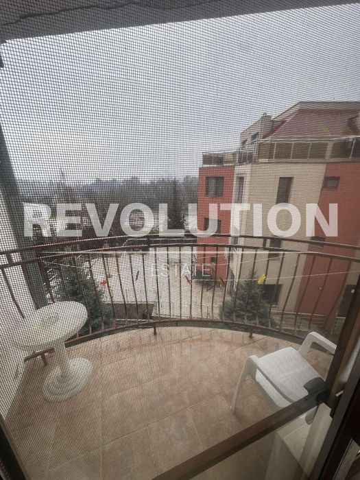 Дава се под наем Едностаен апартамент в к.к. Св.Св. Константин и Елена - 20 кв.м за 300 € - Снимка #3