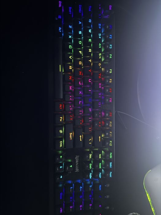 vand tastatura gaming