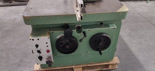 Фреза с накланящ се шпиндел, 
SCM T 160