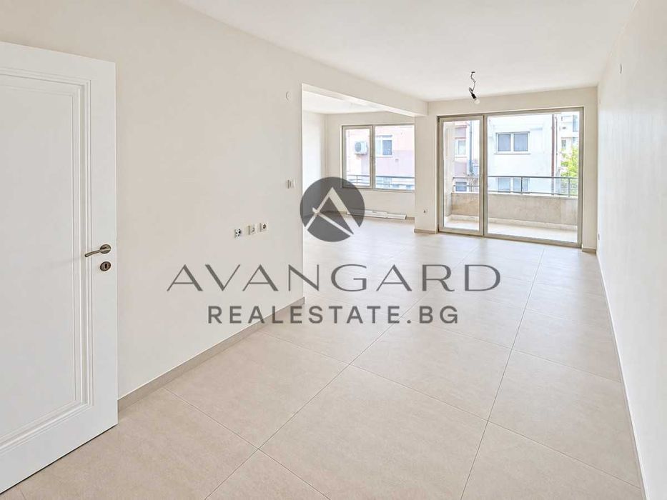 Продава се Тристаен апартамент в Пловдив, Кършияка - 99 кв.м за 2829 €/кв.м - Снимка #2