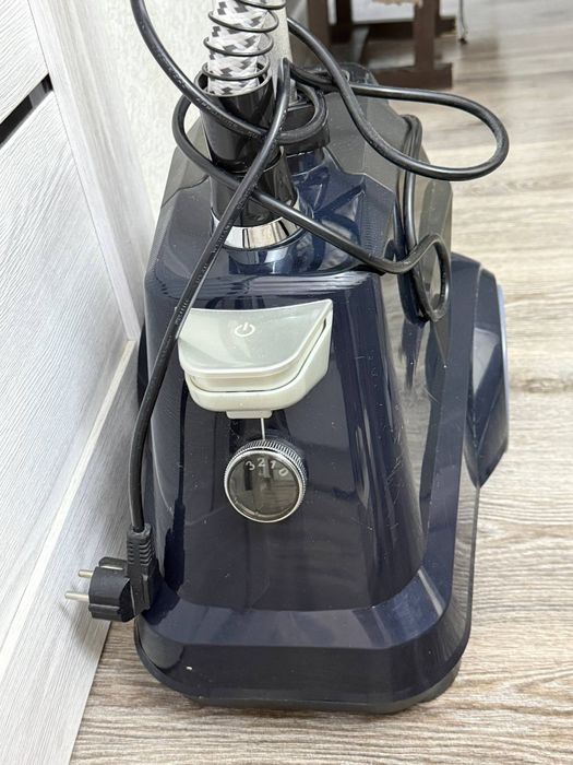 Паровой отпариватель SX3 (2200W) 
Продам вертикальный отпарив