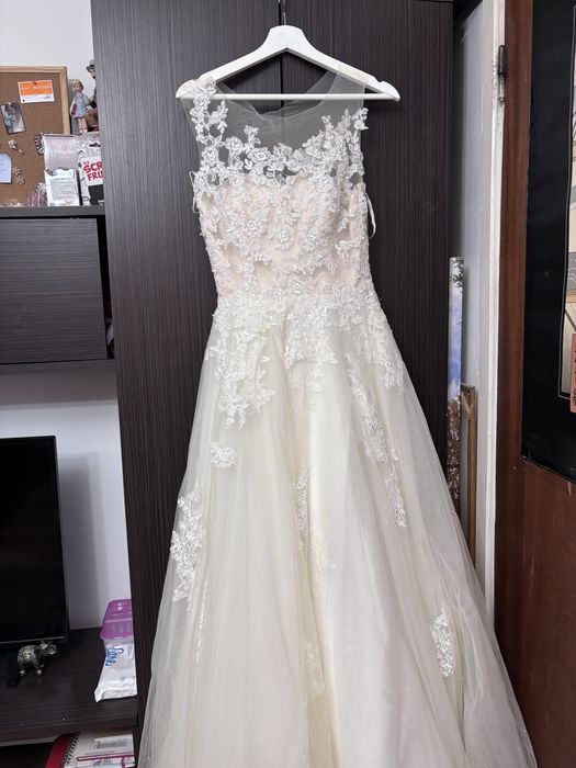 Vand Rochie de Mireasa