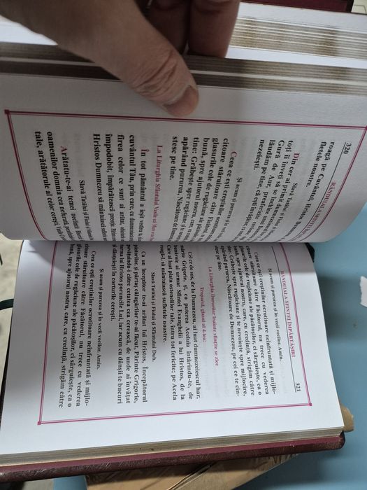 Ceaslov legat în piele naturală