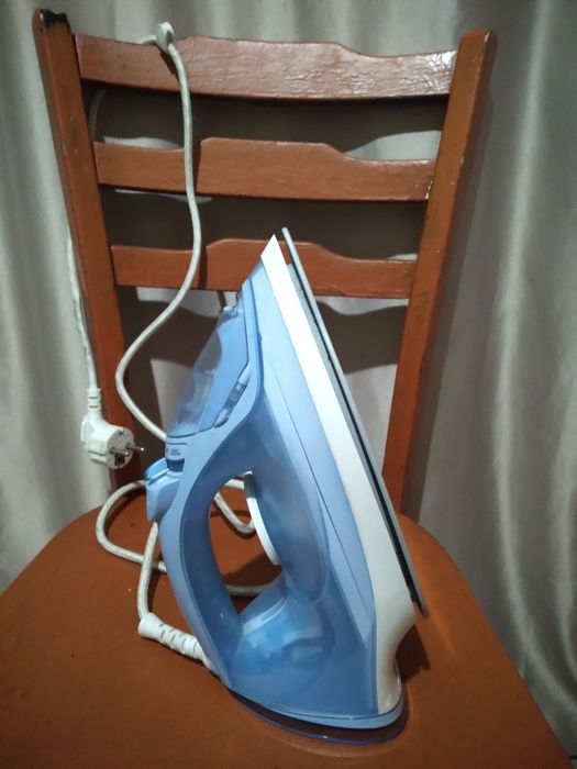 Продам утюг Phillips