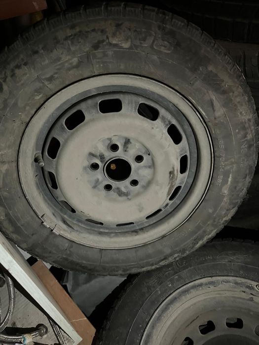 Продам от королы диски с резиной