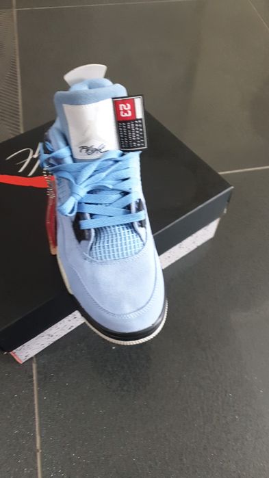 Air Jordan Retro 4 University Blue