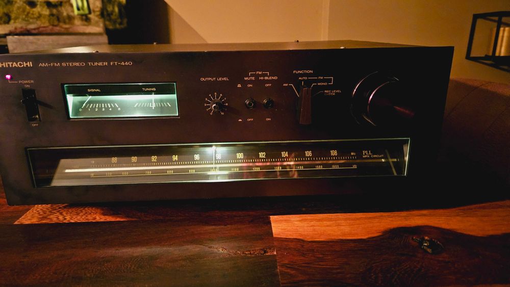 Тунер ретро AM-FM Stereo Tuner Hitachi FT-440
