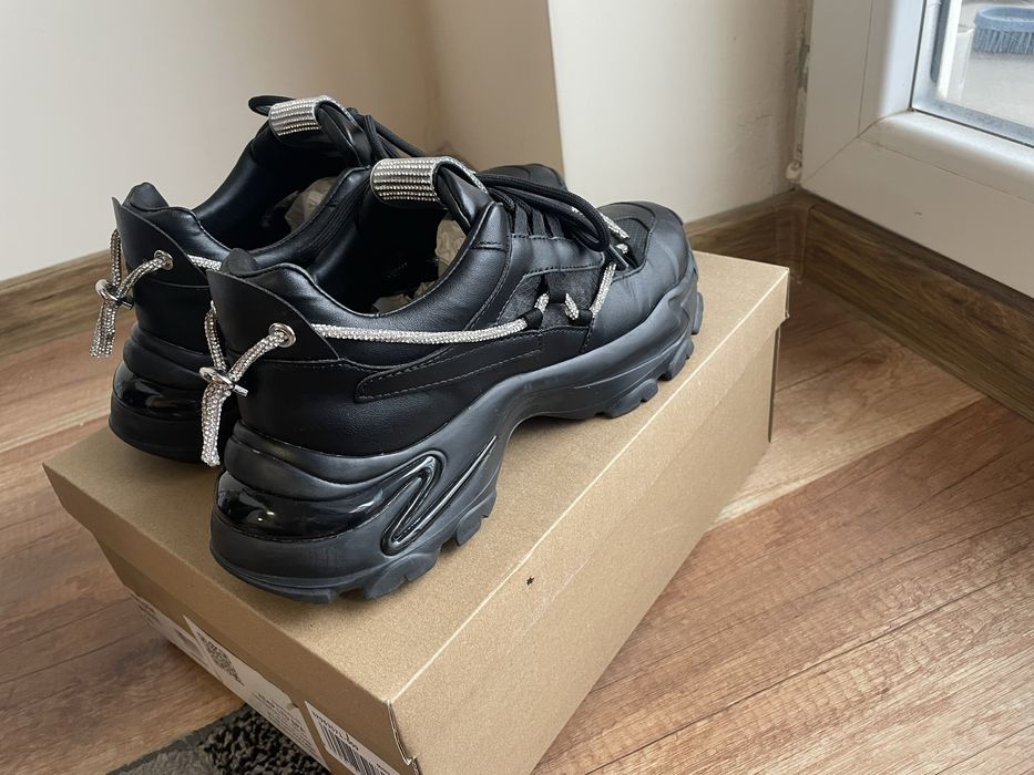 Сникърси Steve Madden