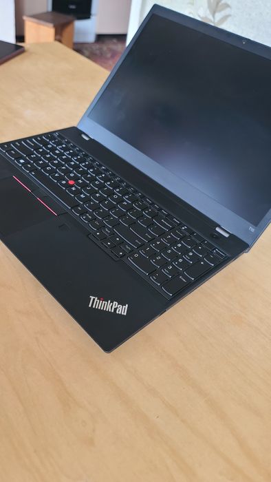 Lenovi thingpad t15 i5 8/256