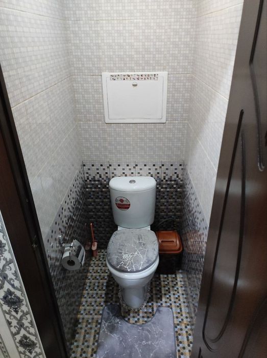 Юнусобод 7кв Алфраганус 2*3 хона сотилади