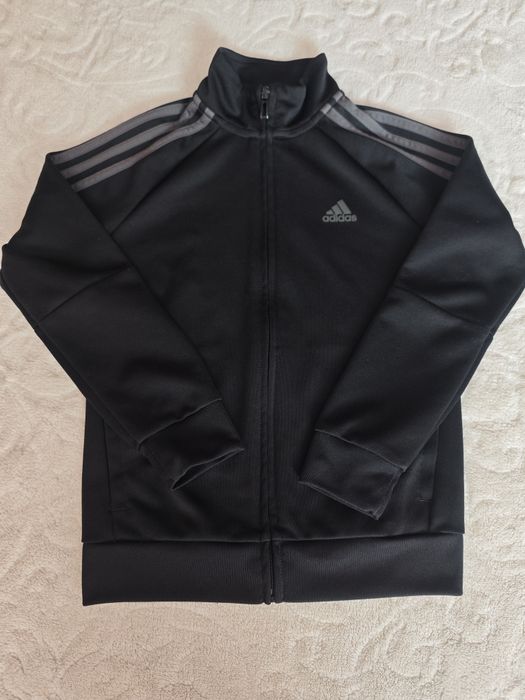 Спортен екип  Adidas 128