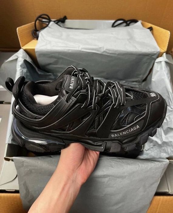 Balenciaga track led
