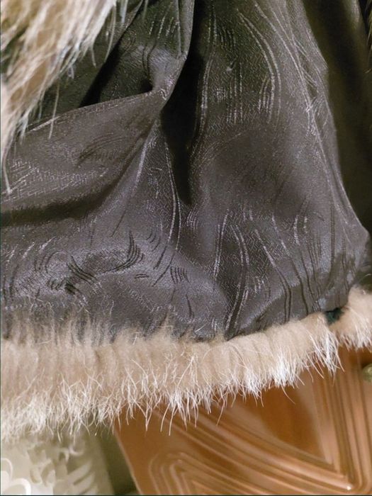 Шуба из меха енота