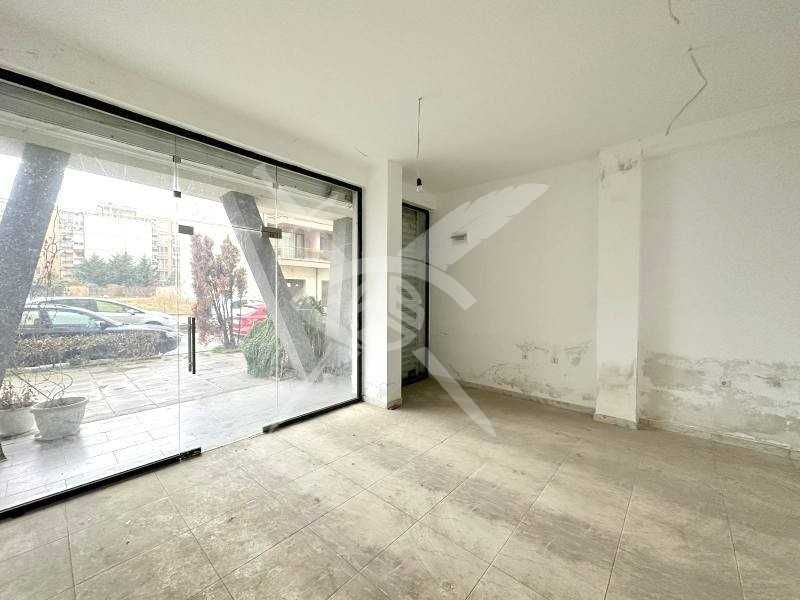 Продава се Магазин в Поморие - 37 кв.м за 1487 €/кв.м - Снимка #1