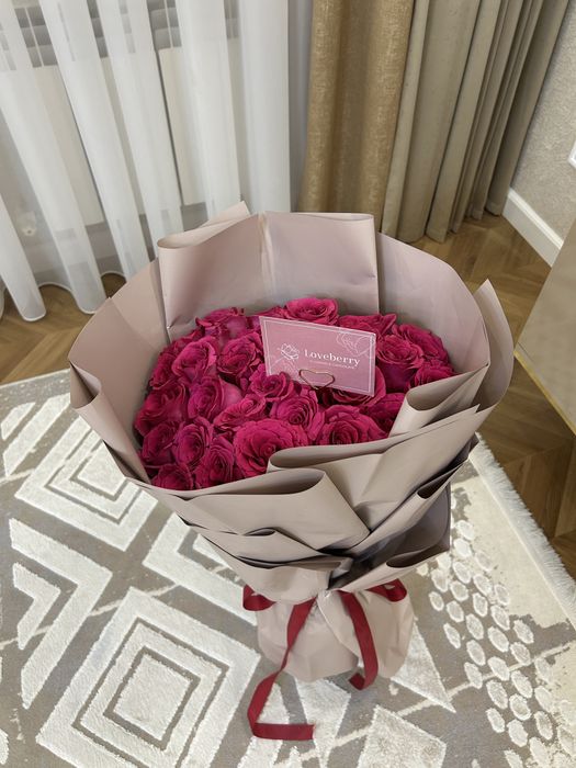 Розовый роза loveberry