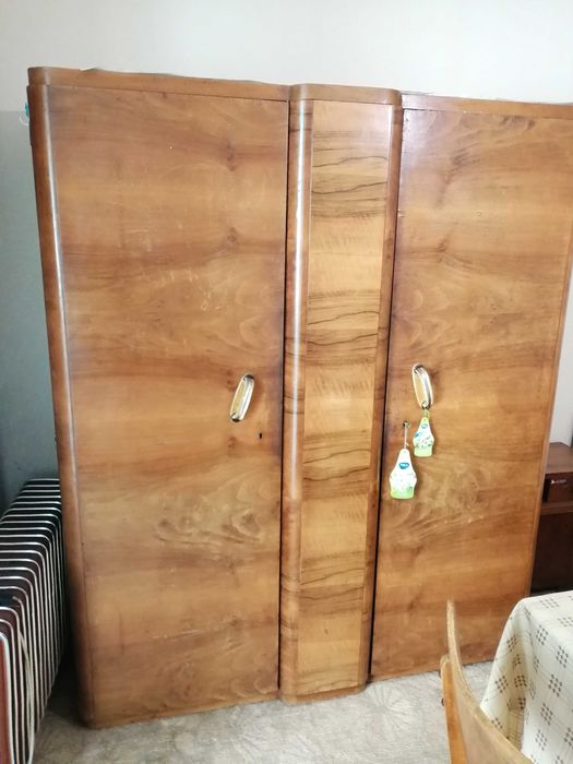 Детско легло,гардероби и други неща