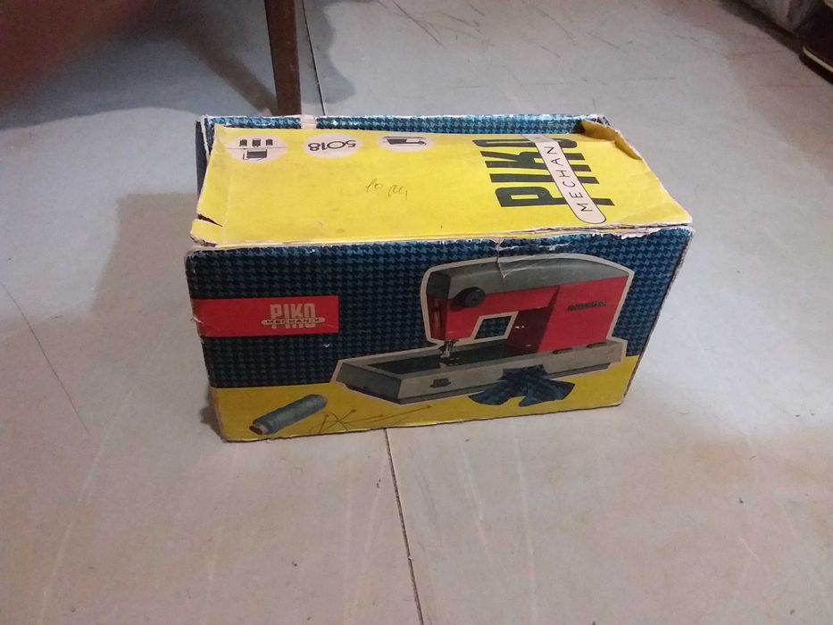 Швейная машина немецкая PIKO