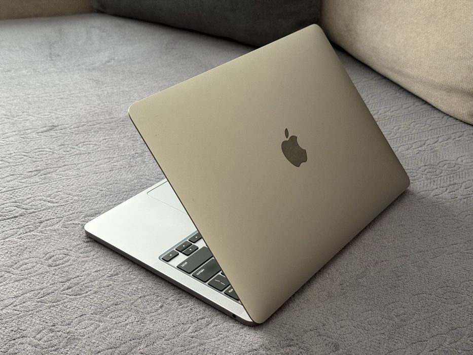 Като Нов 13.3'Macbook Pro M1/16GB Ram/512GB SSD/Space Gray