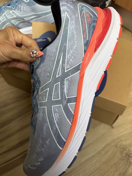 Оригинални нови Мъжки маратонки ASICS GEL-CUMULUS 23! 50,5 н