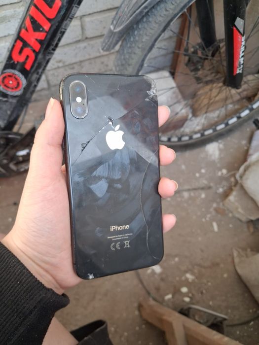 Обменяю или продам айфон Х 64гб