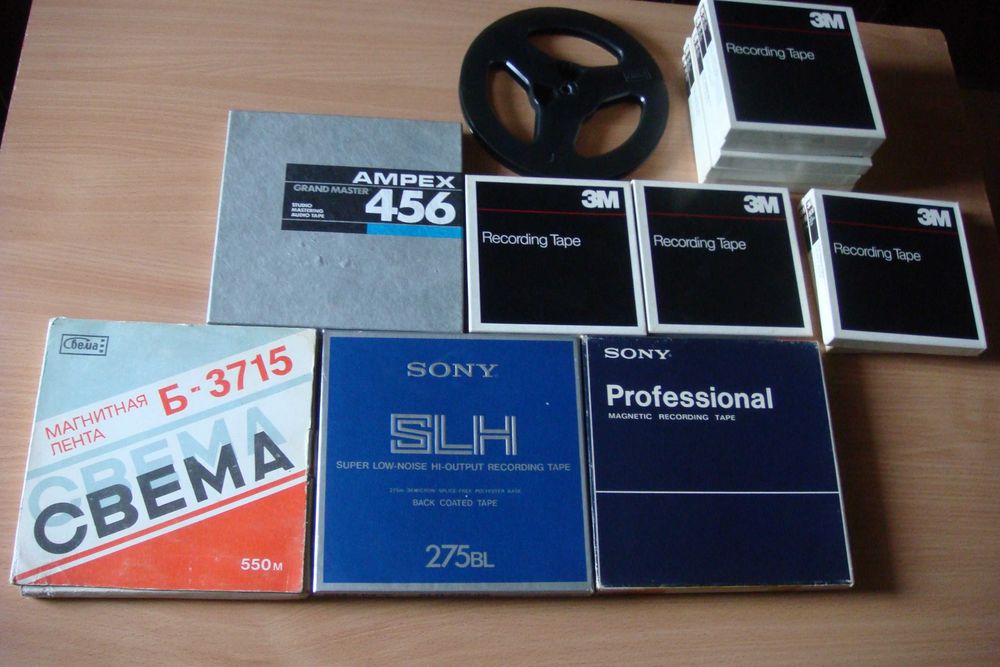 Бобины, катушки для магнитофона