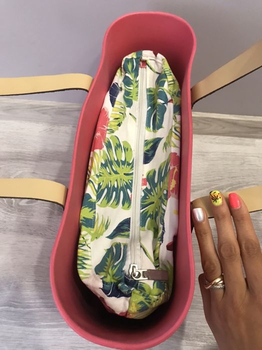 Голяма чанта Obag  купена от Италия.