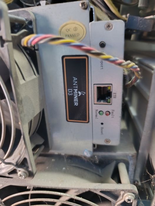 Продам майнер ASIC Bitmain Antminer D3