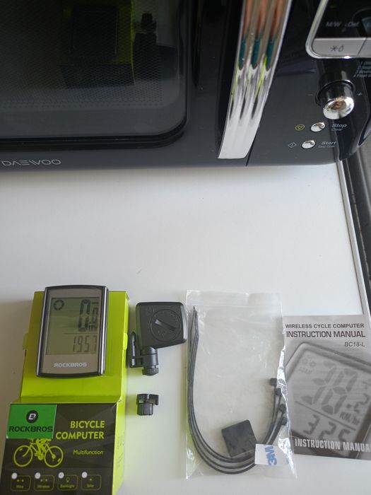 Vând computer pentru bicicleta cu multiple funcțiuni,nou nouț,la cutie