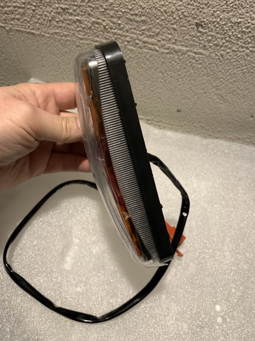 Мотоциклетен стоп с габарит и мигачи