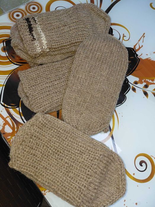 Вълнени плетени чорапи