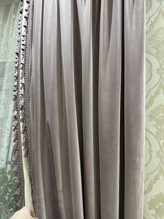 Продам тюль с занавеской на 2 окна