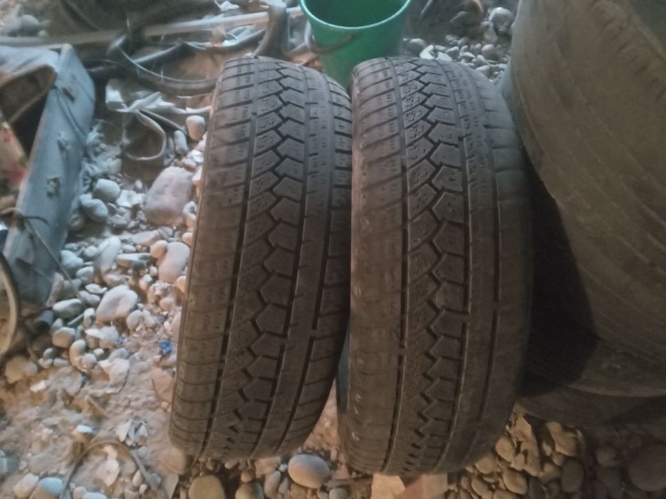 Продам шины б/у.