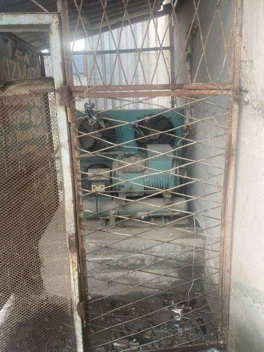 Xaladelnik  Muzlatgich jami 250 tonalik maxsulot saqlash uchun Arendag