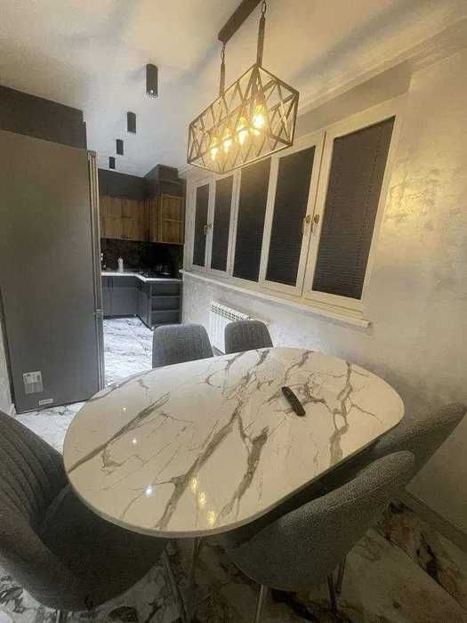 Сдаётся кв ЖК Ёшлик Старий Парламент 3/5/10 Чиланзар-19 кв