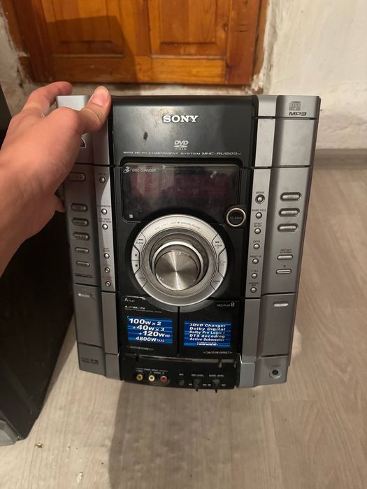 Колонки и блок управление Soni