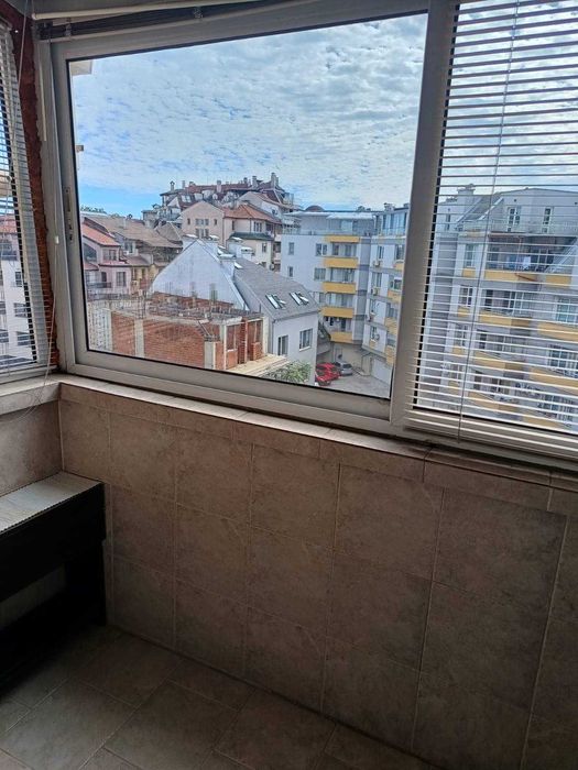 Дава се под наем Двустаен апартамент в Пловдив, Център - 59 кв.м за 357 € - Снимка #7