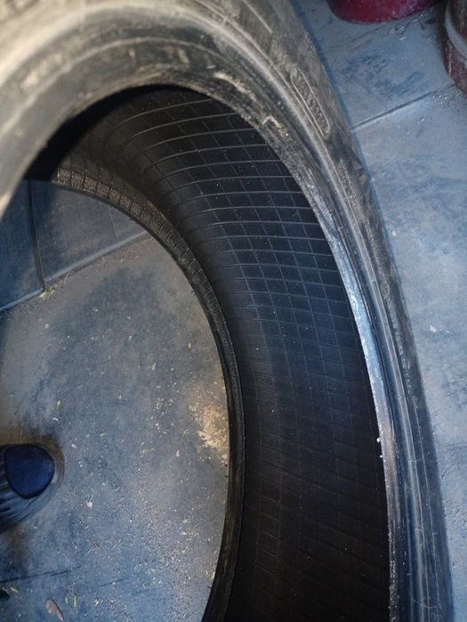 Зимние шины DUNLOP.