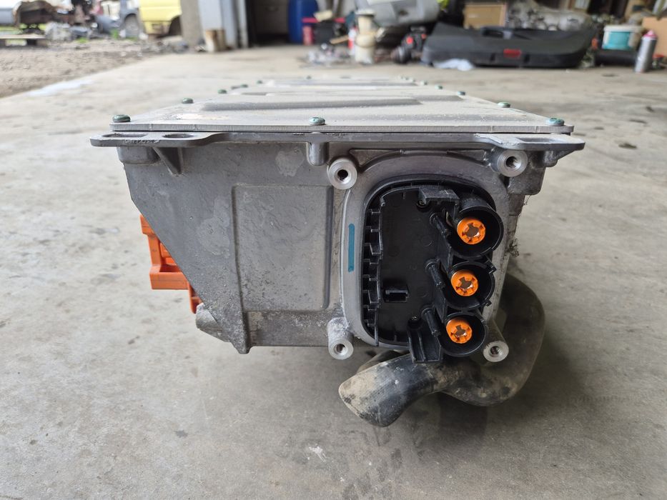 Modul electronic transformator baterie hibrida bmw f45 cod 28639771