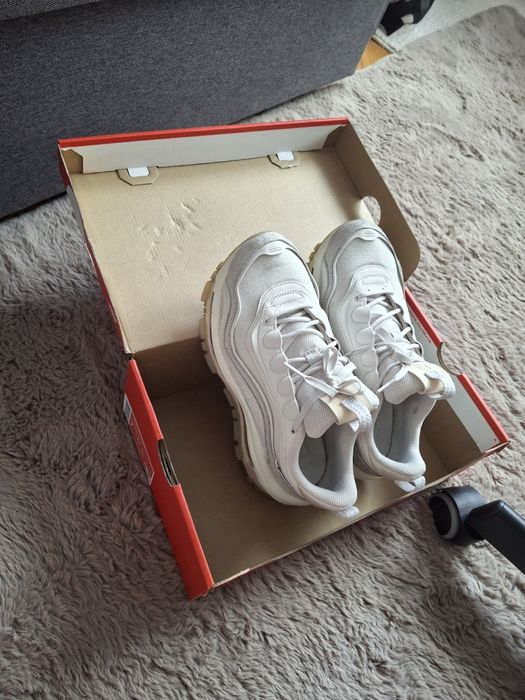 Vând adidași Nike air max 97 Futura,  marimea 38